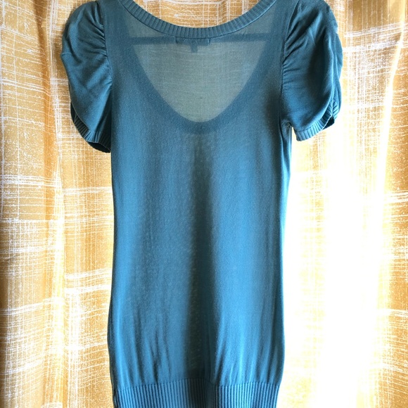 Charlotte Russe knit top with ruched sleeves - Picture 3 of 4